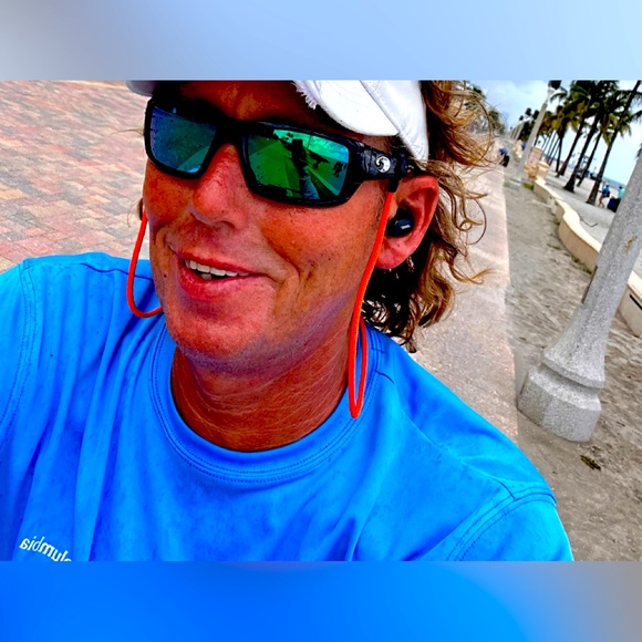 Meet your Posher, J - Picture 1 of 7